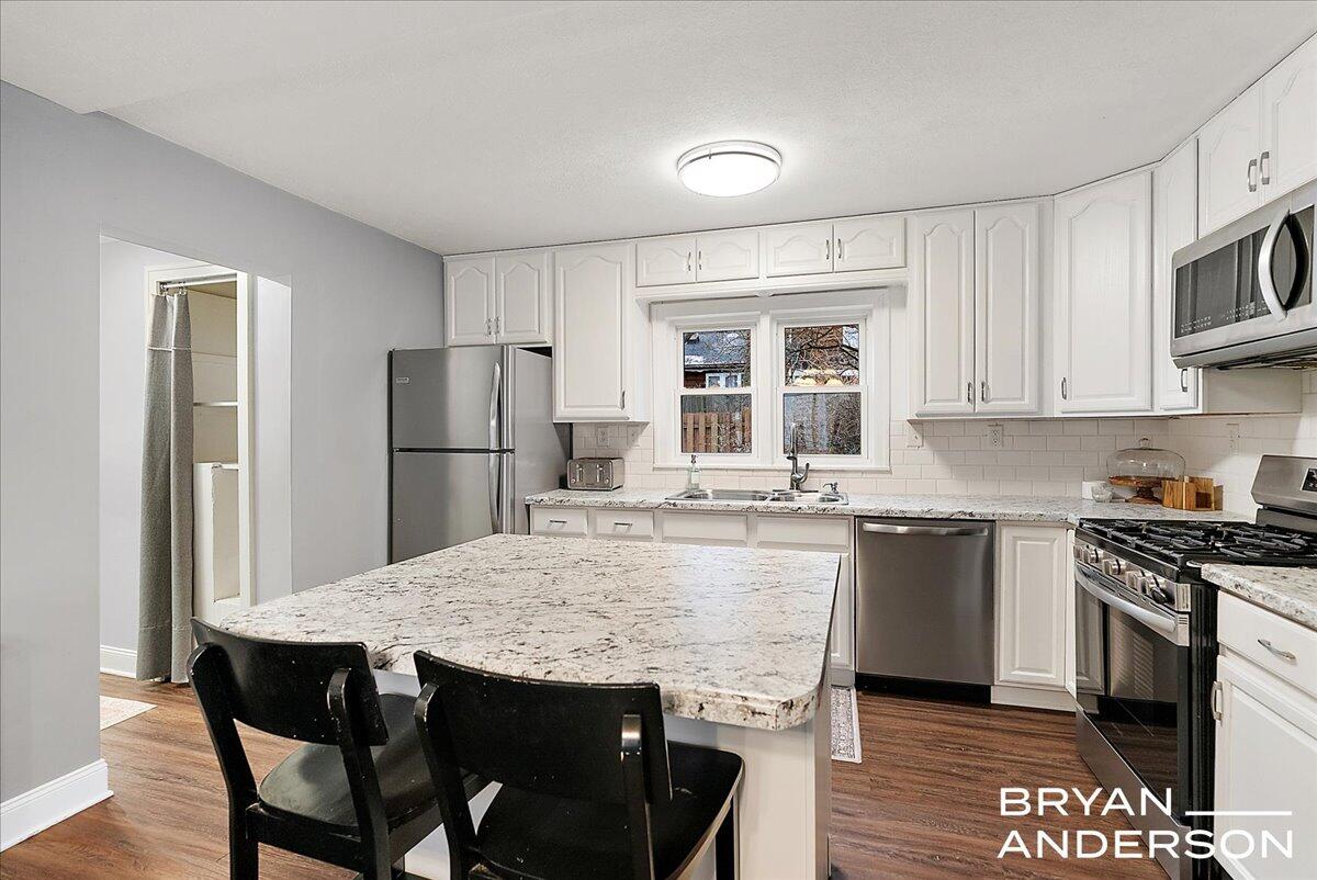 66 S Fremont Street NE