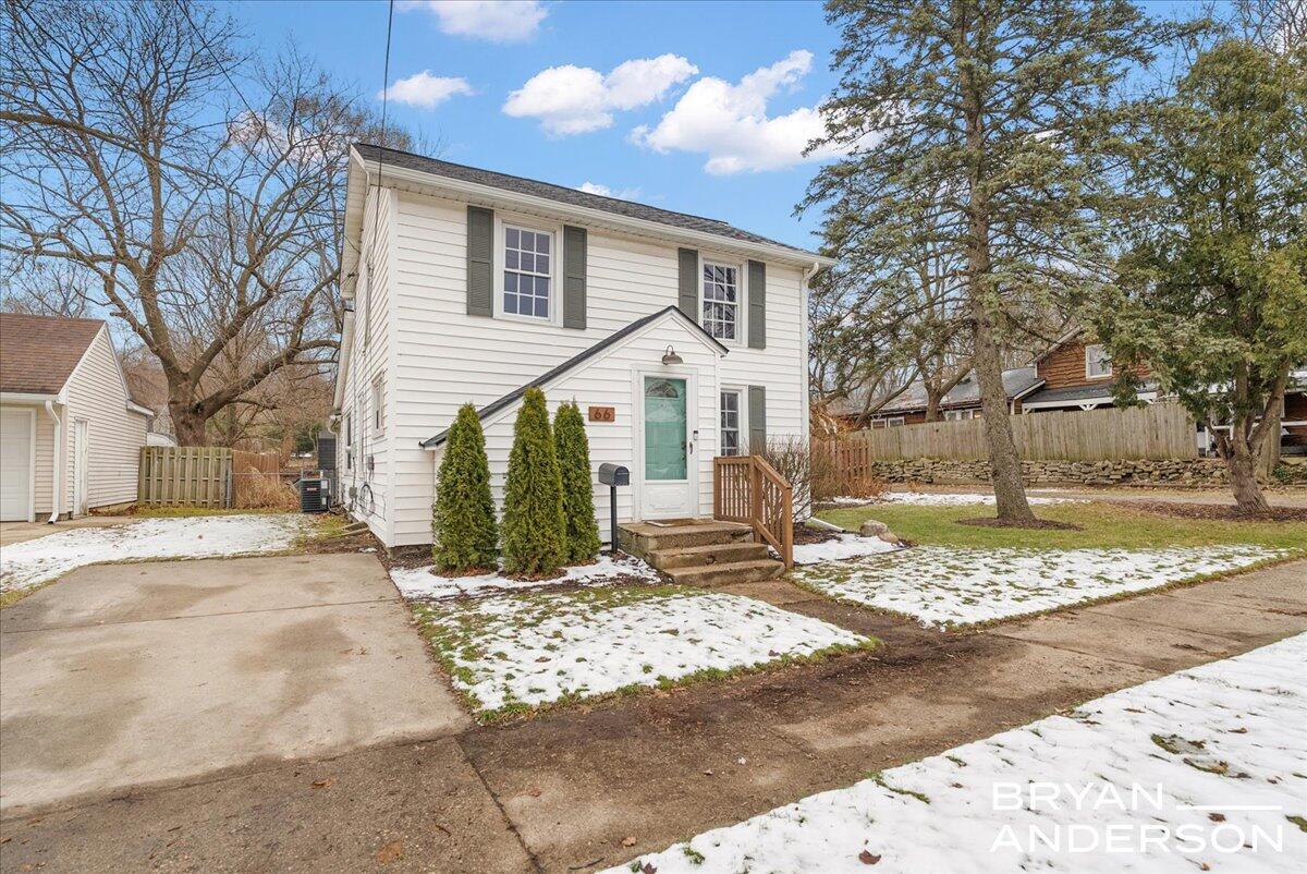 66 S Fremont Street NE