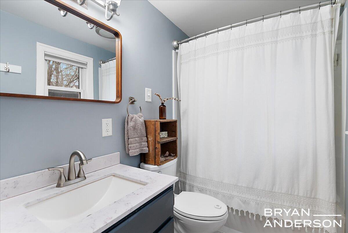 66 S Fremont Street NE