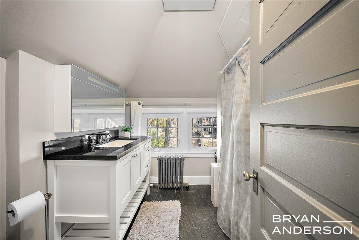 356 Woodmere Avenue SE