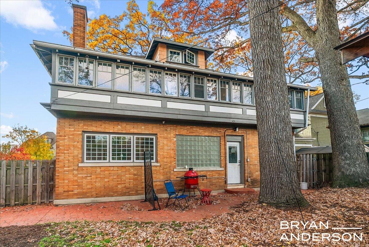 356 Woodmere Avenue SE