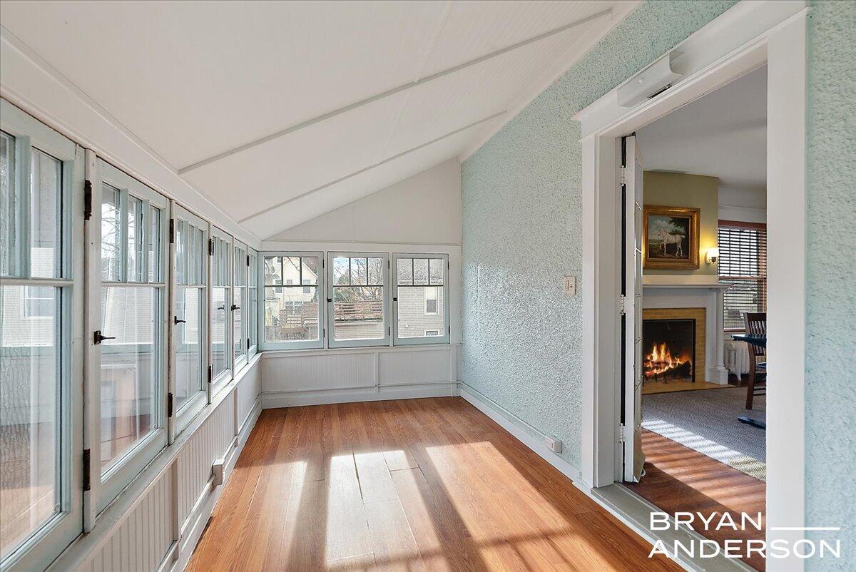 356 Woodmere Avenue SE