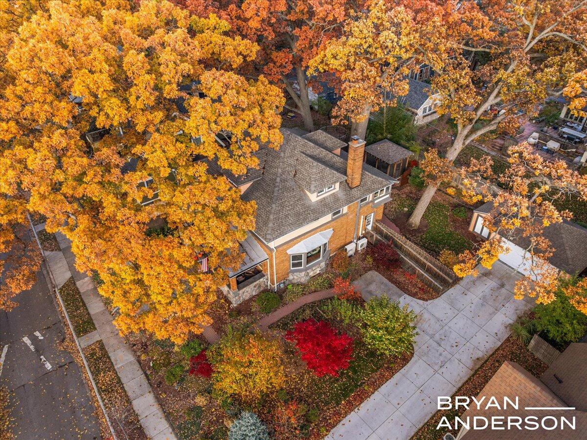 356 Woodmere Avenue SE