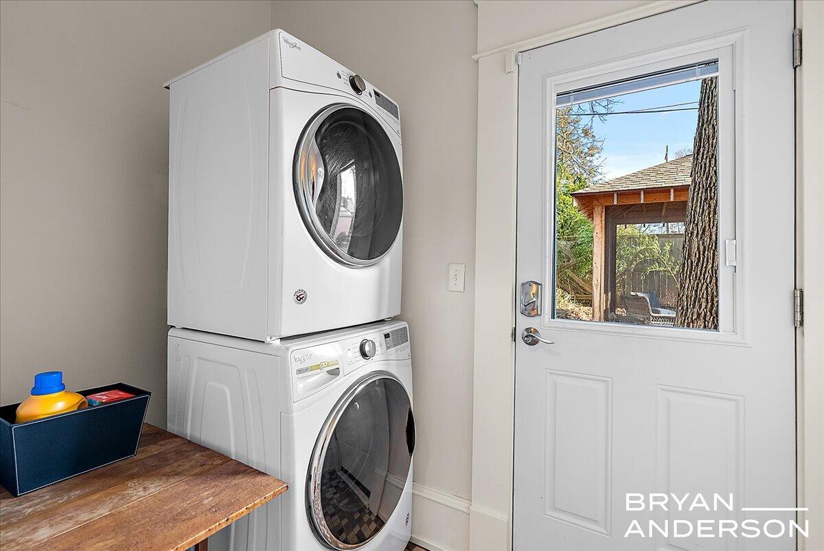 356 Woodmere Avenue SE