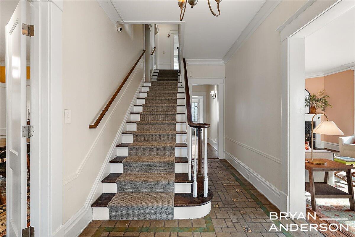 356 Woodmere Avenue SE