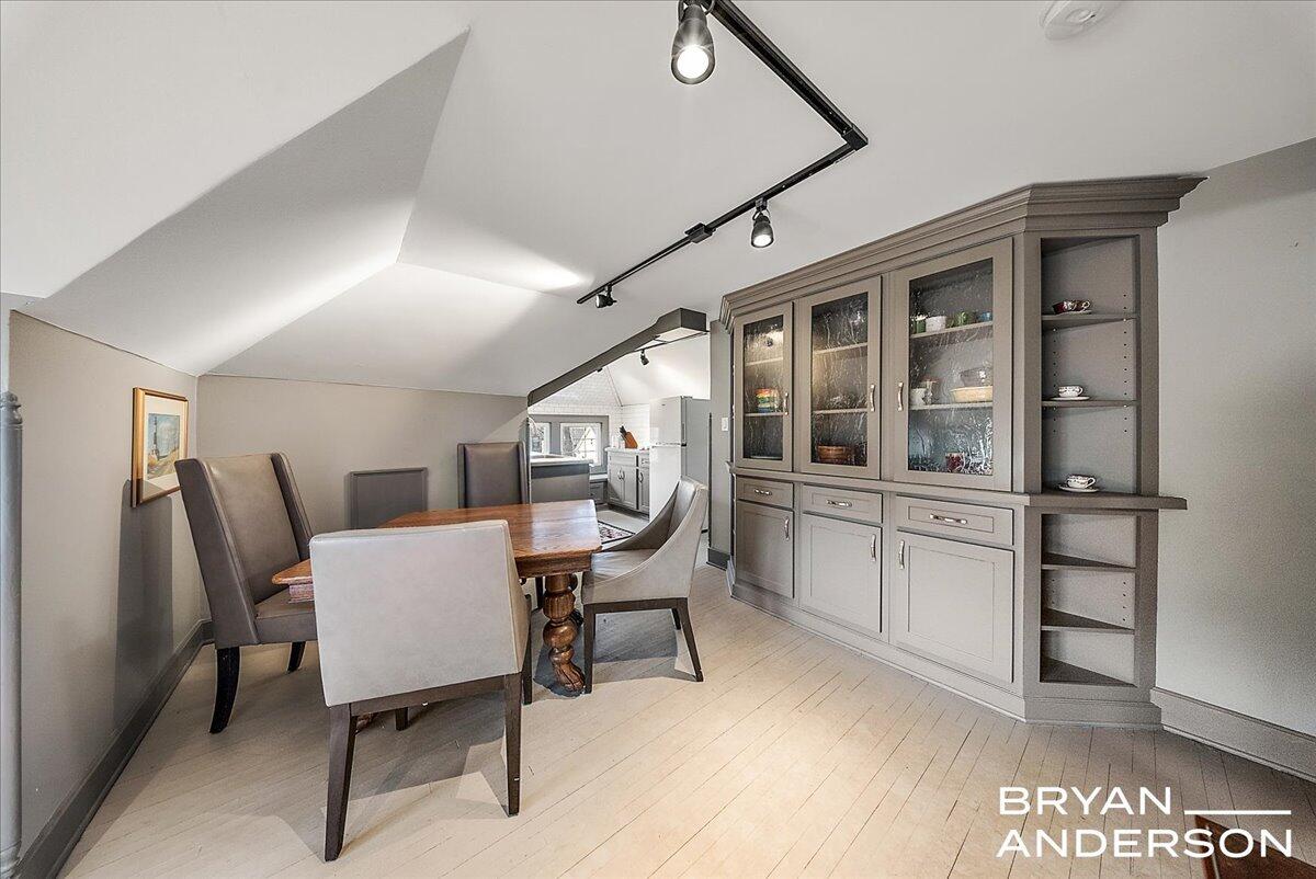 356 Woodmere Avenue SE