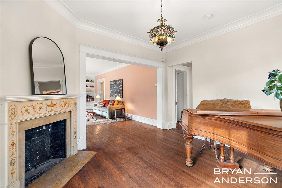 356 Woodmere Avenue SE