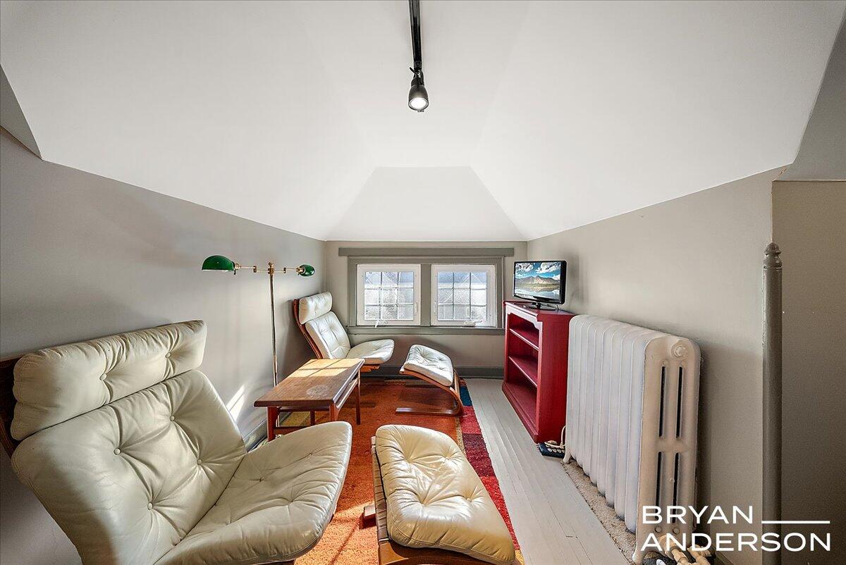 356 Woodmere Avenue SE