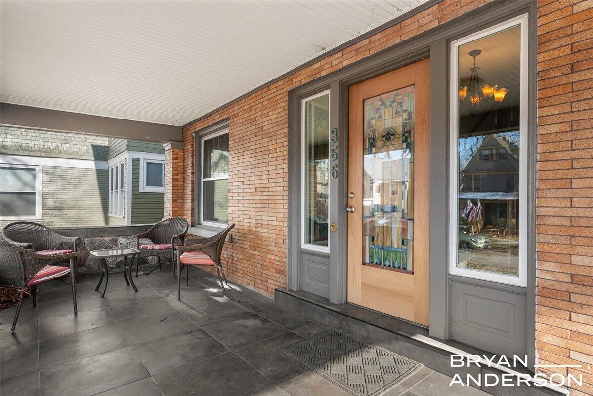 356 Woodmere Avenue SE