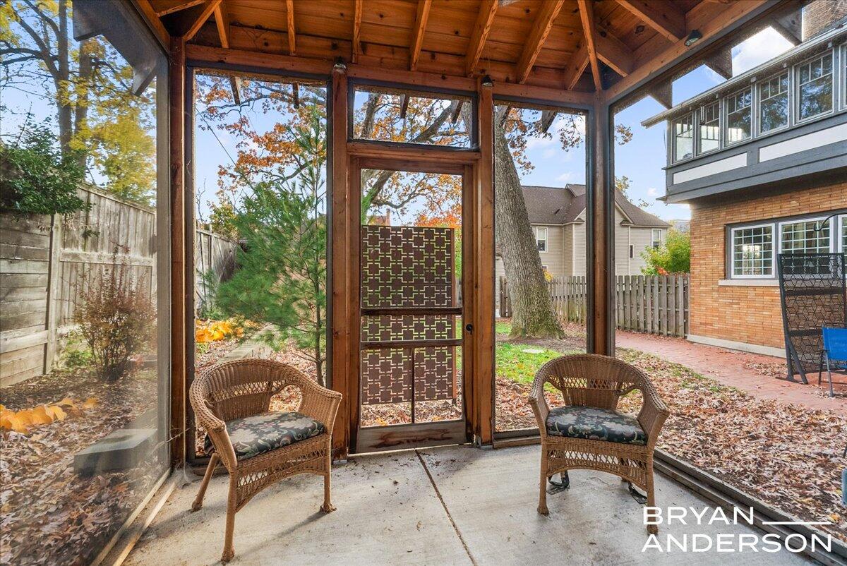 356 Woodmere Avenue SE