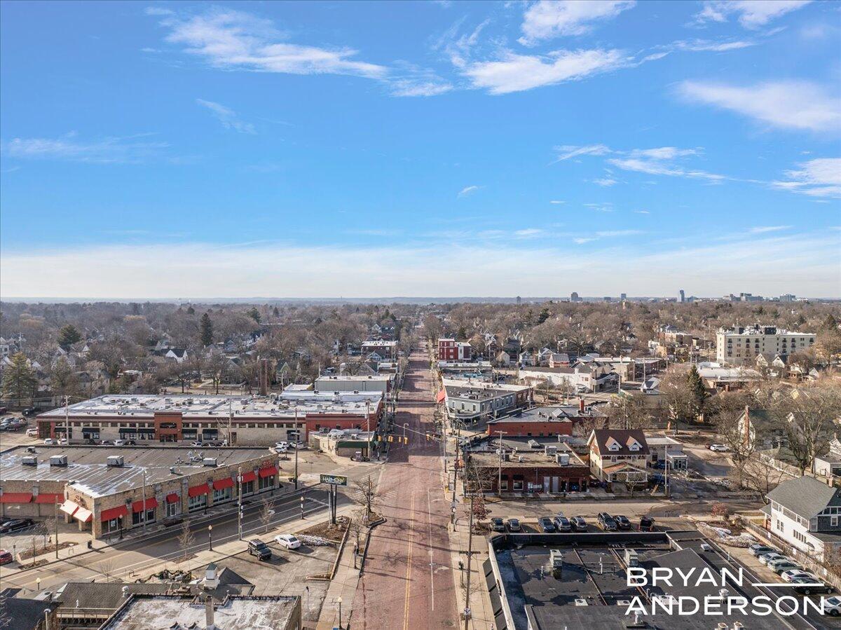 356 Woodmere Avenue SE