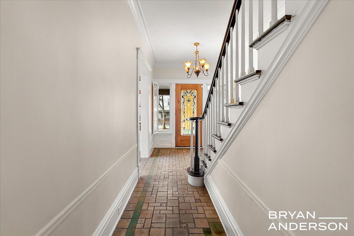 356 Woodmere Avenue SE