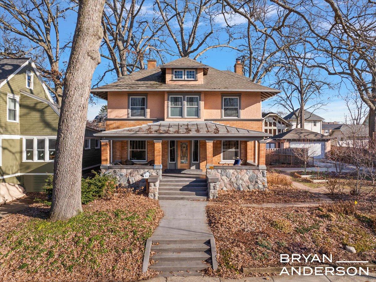 356 Woodmere Avenue SE