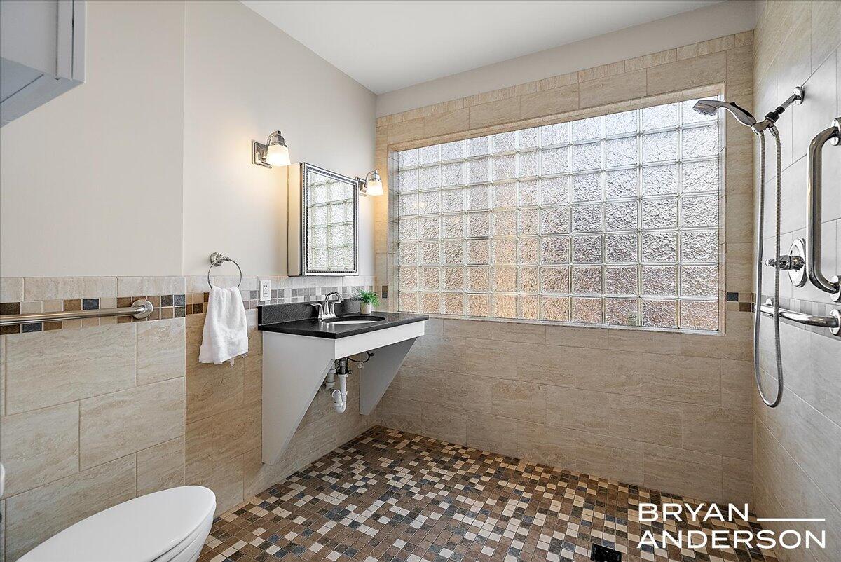 356 Woodmere Avenue SE