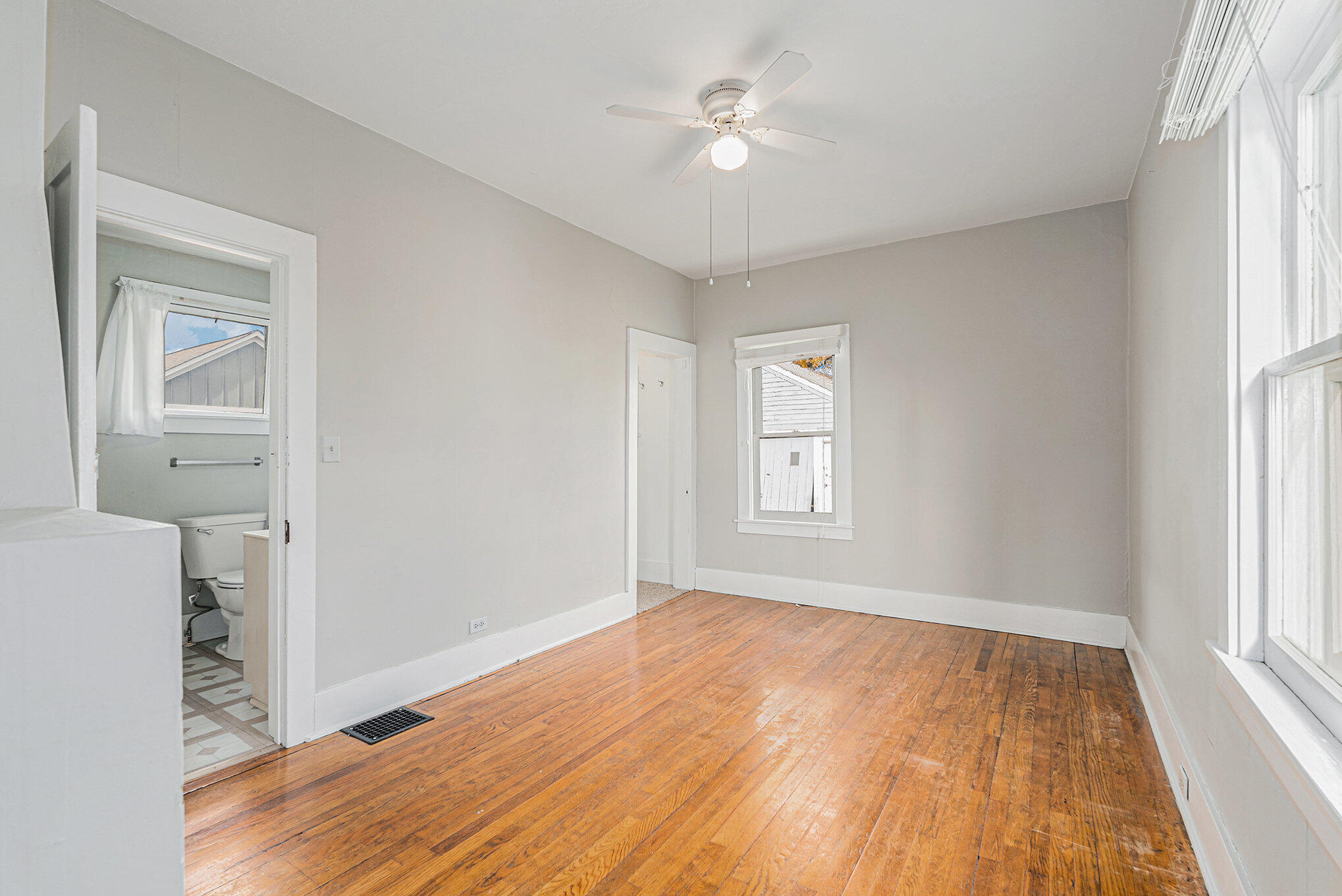 3981 White Street SW