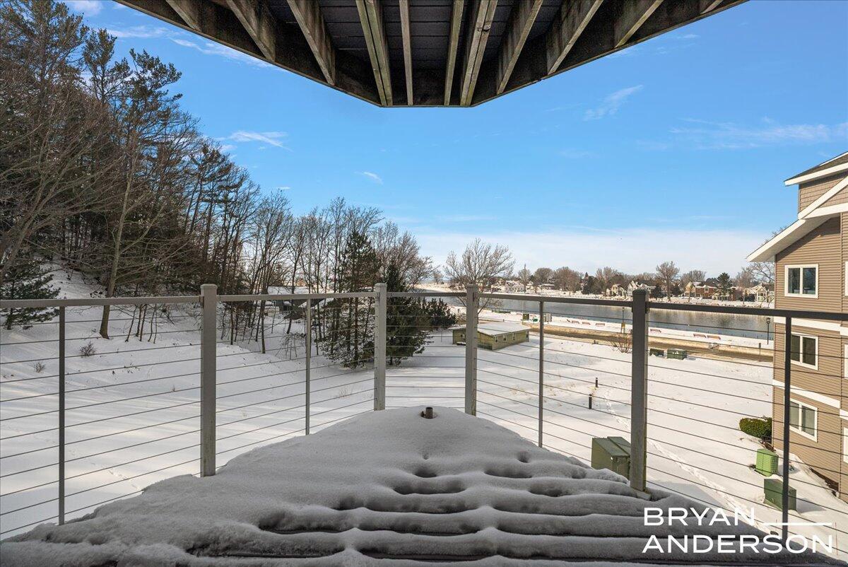 810 S Harbor Drive 16