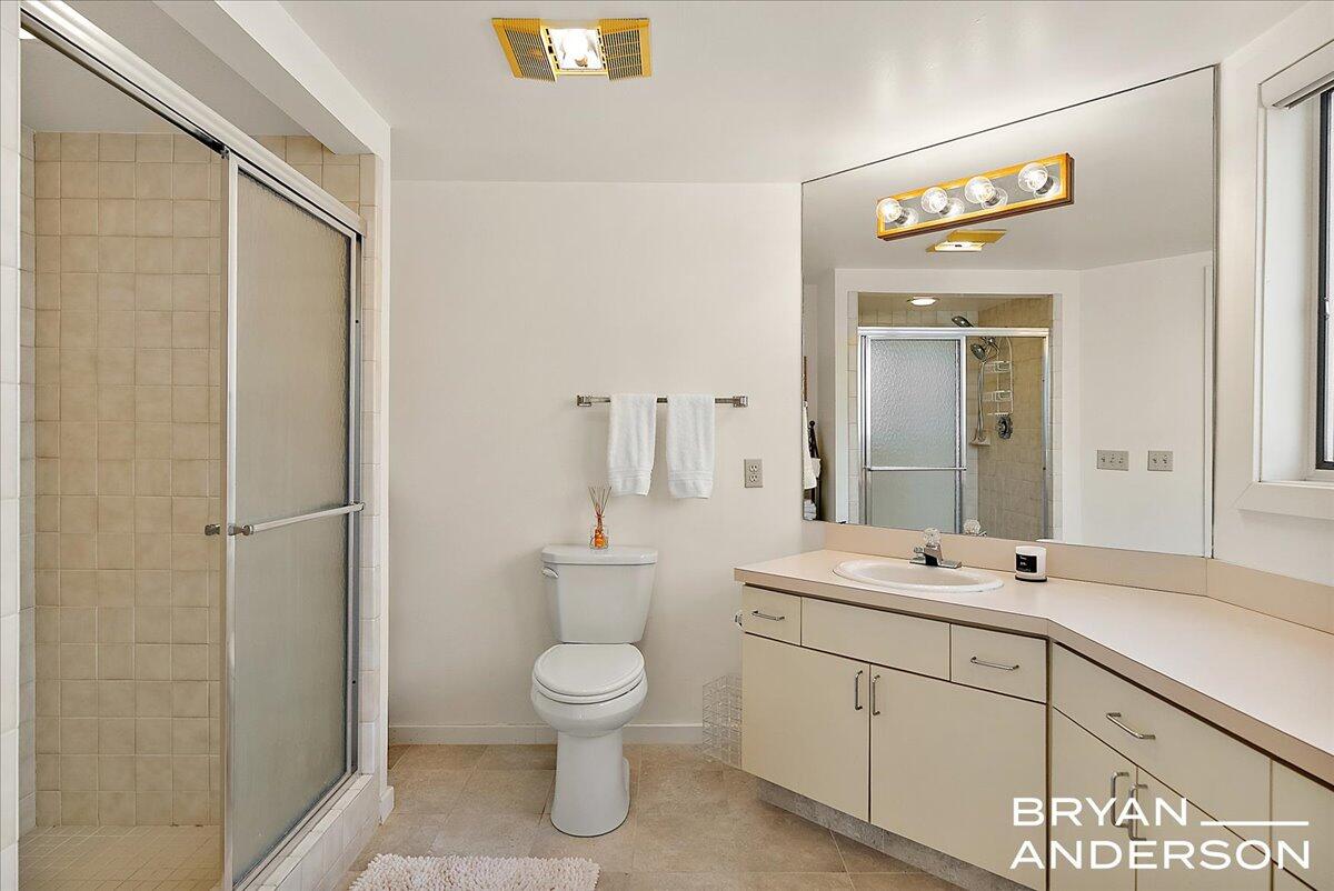 810 S Harbor Drive 16