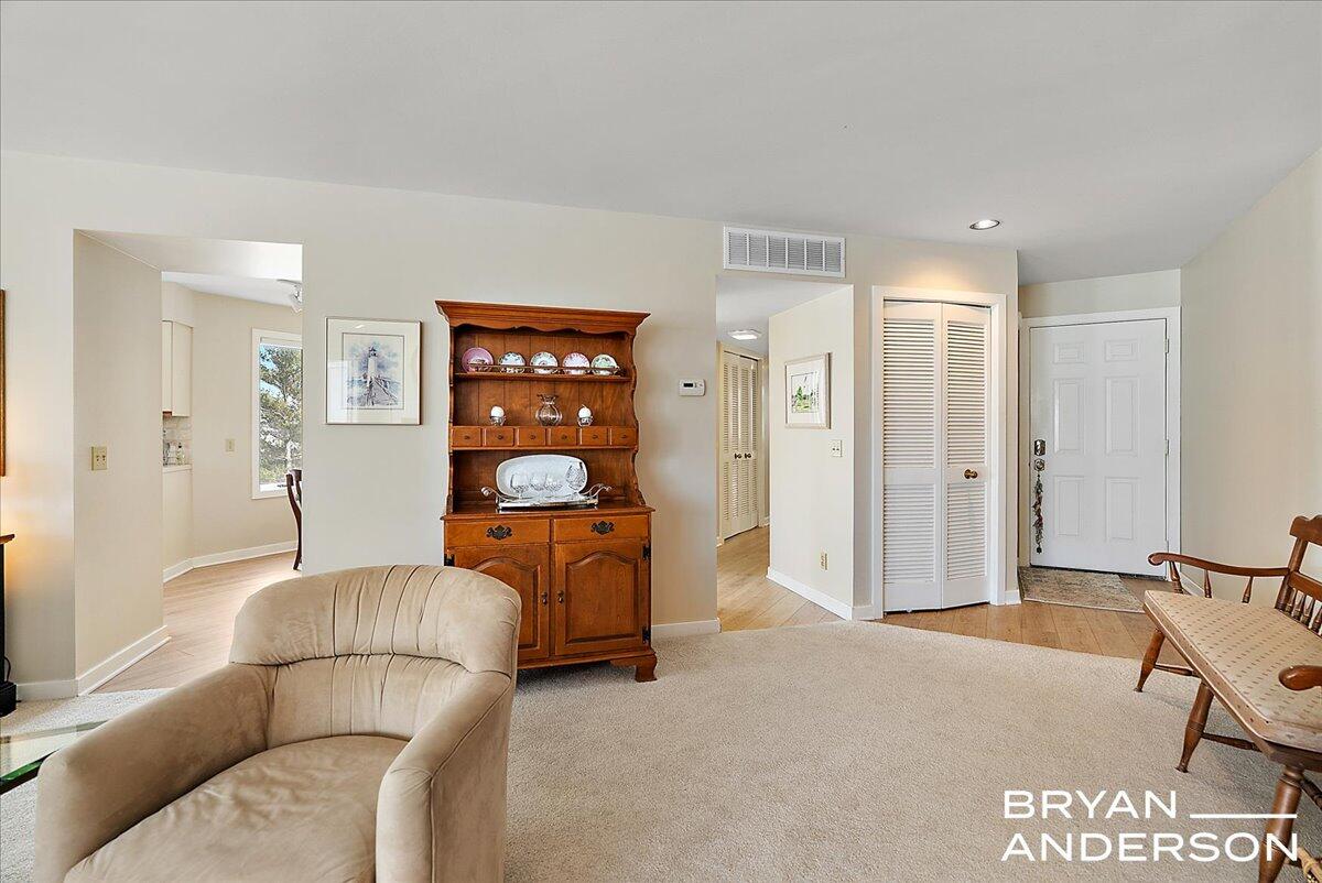 810 S Harbor Drive 16