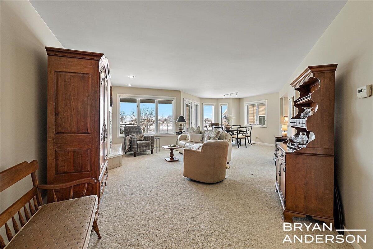 810 S Harbor Drive 16