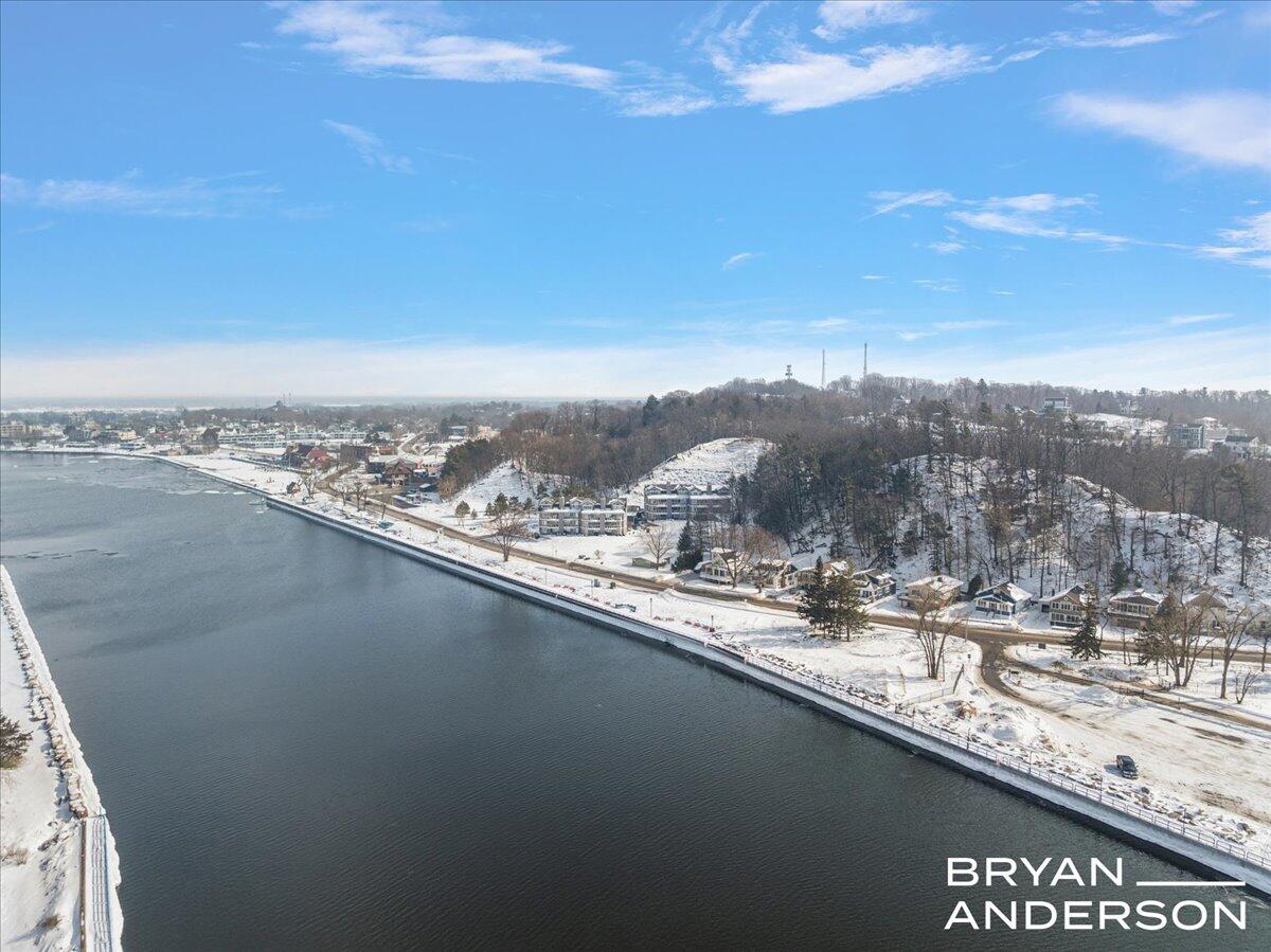 810 S Harbor Drive 16