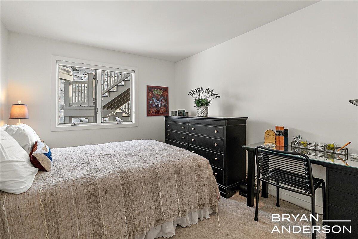 810 S Harbor Drive 16