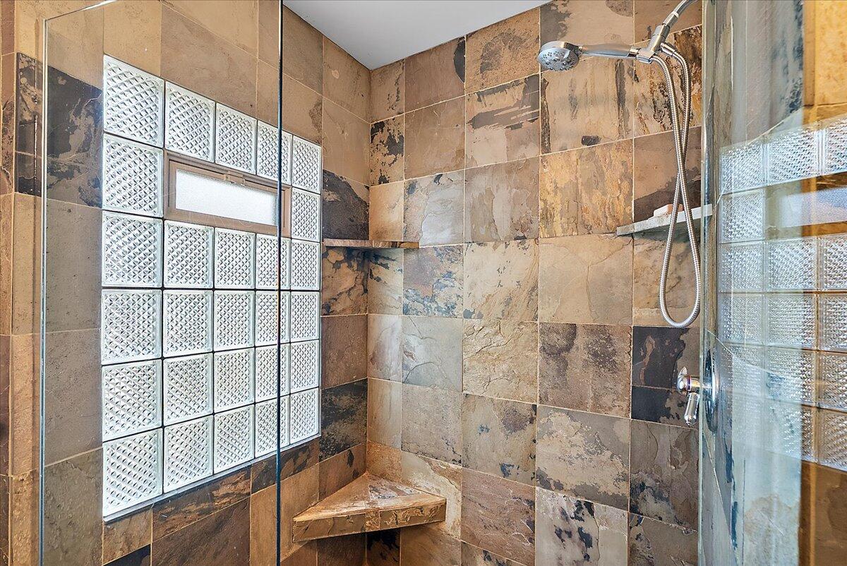 3128 Hall Street SE