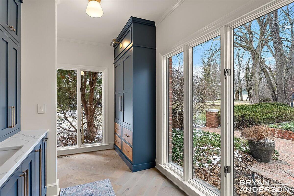 3150 Manhattan Lane SE