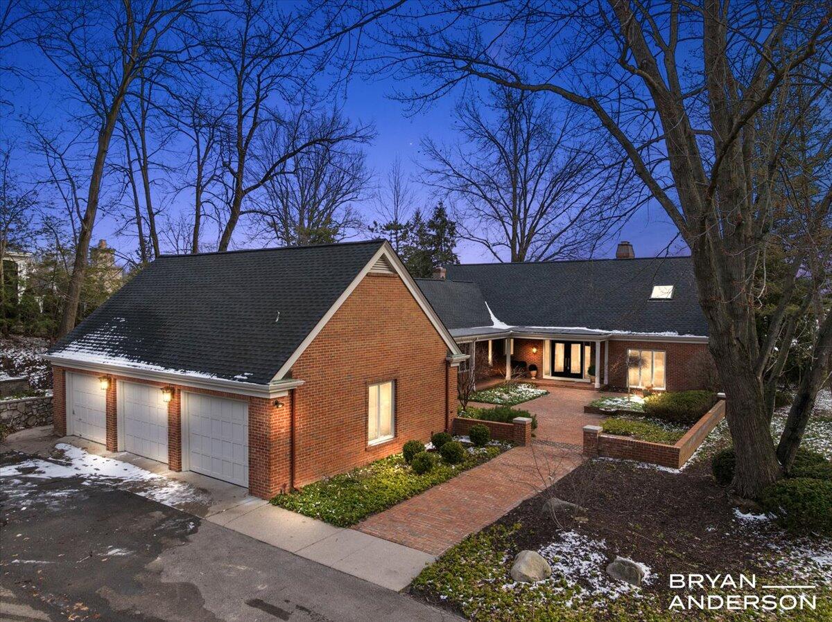 3150 Manhattan Lane SE