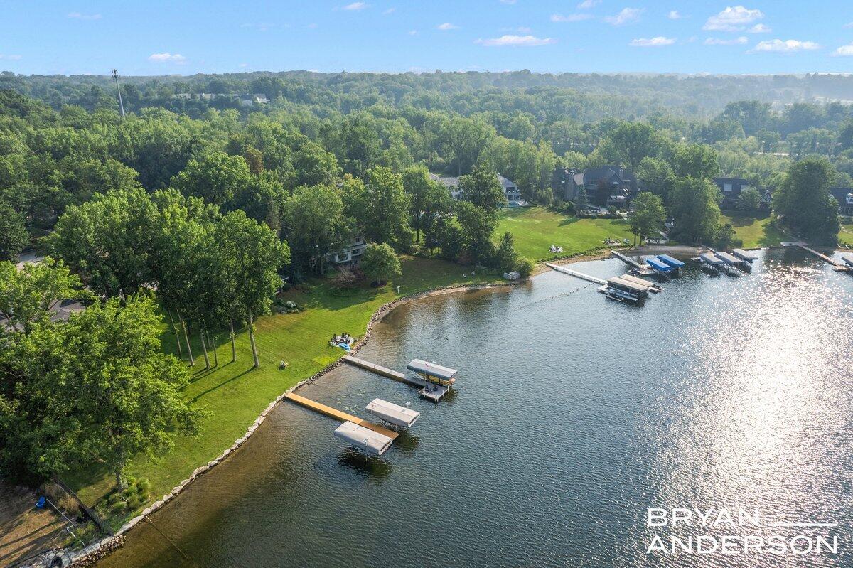 3150 Manhattan Lane SE