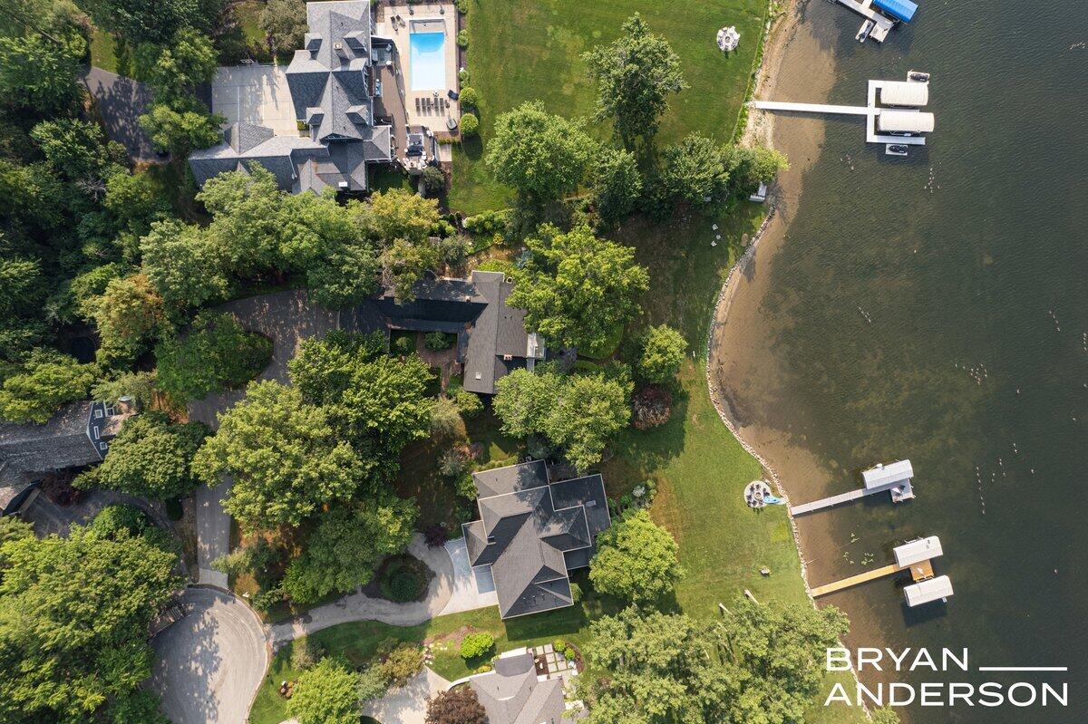 3150 Manhattan Lane SE