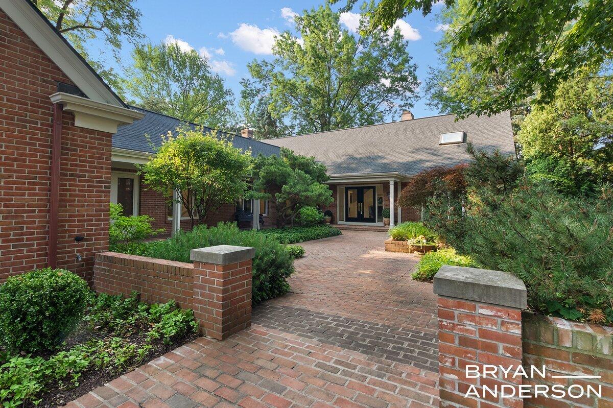 3150 Manhattan Lane SE