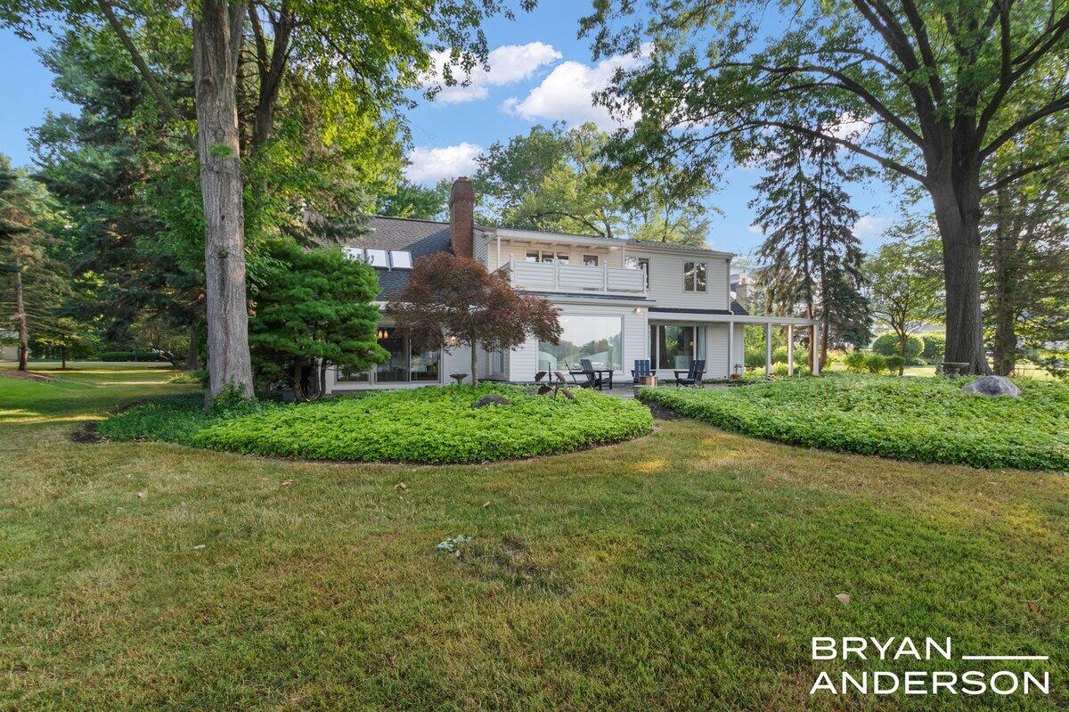 3150 Manhattan Lane SE