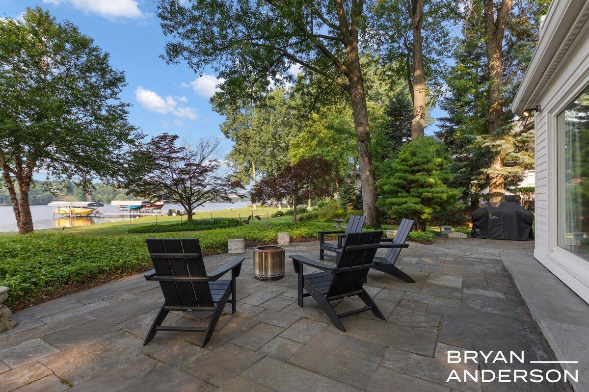 3150 Manhattan Lane SE