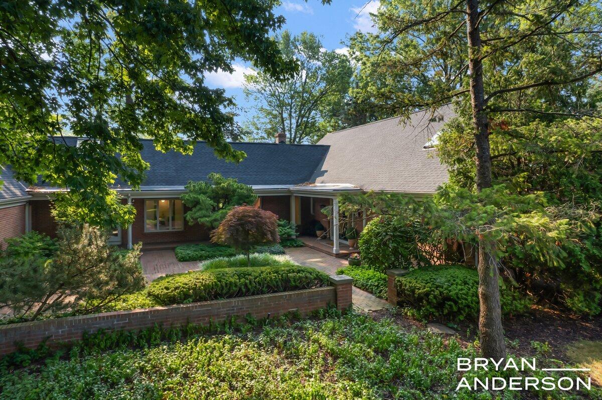 3150 Manhattan Lane SE