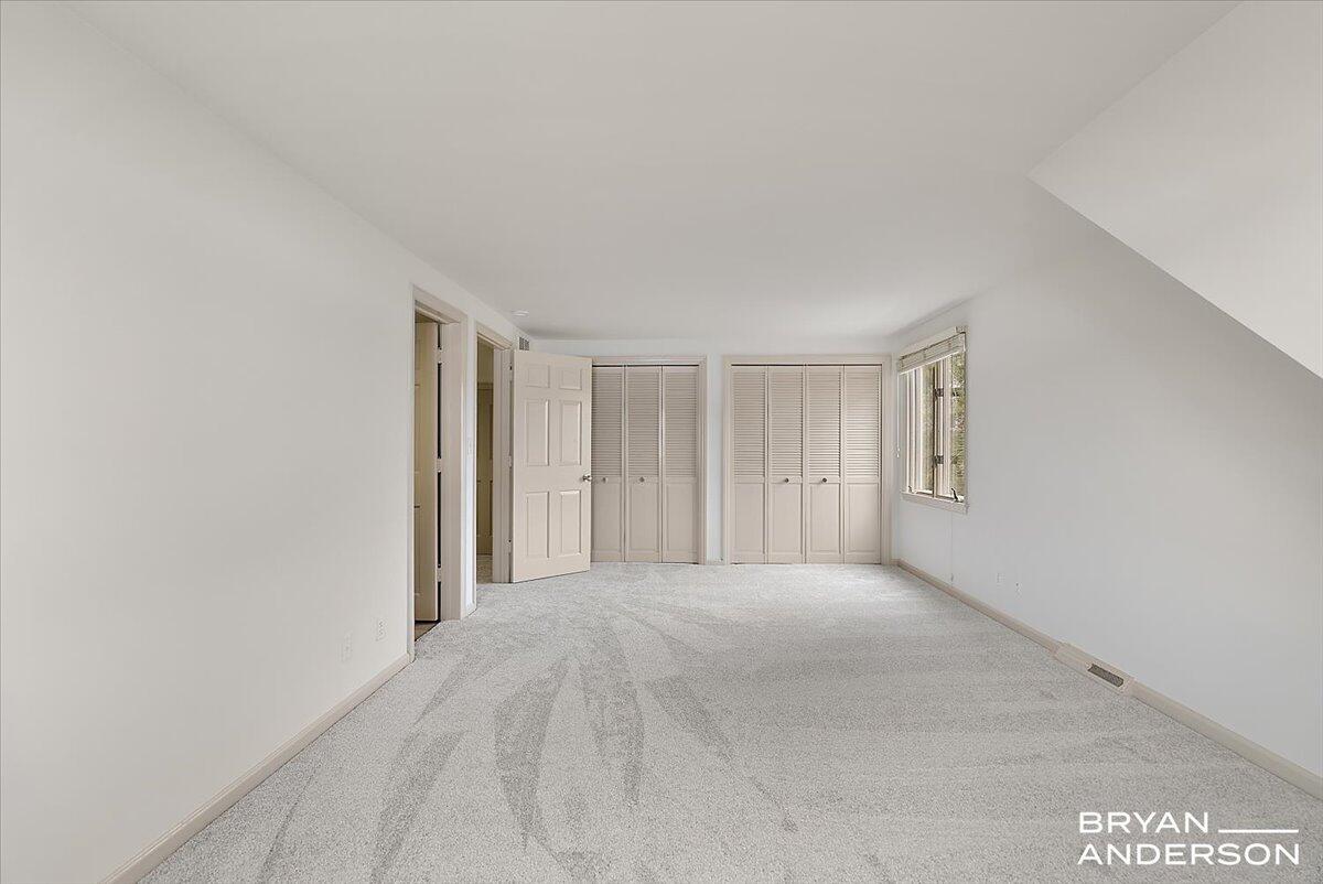 3150 Manhattan Lane SE