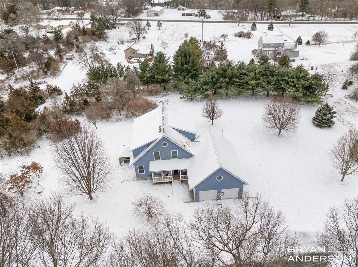 6522 Skyridge Drive NE