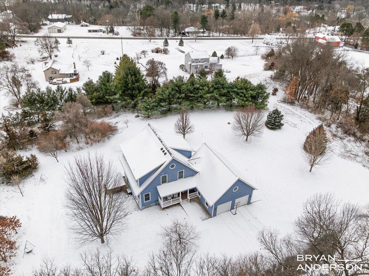 6522 Skyridge Drive NE