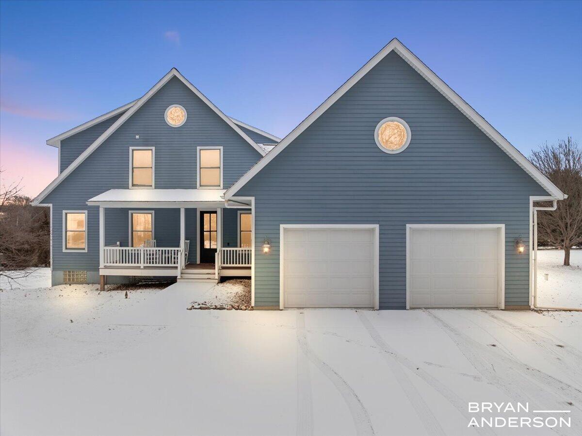 6522 Skyridge Drive NE