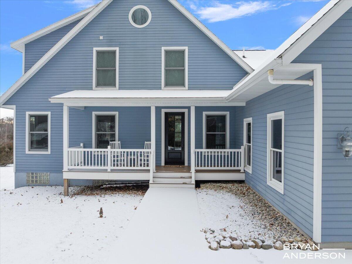 6522 Skyridge Drive NE