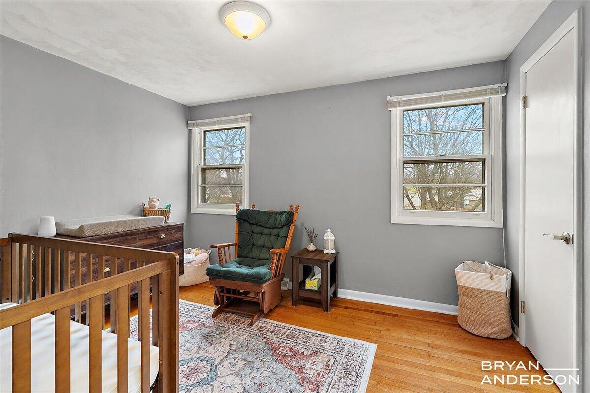 1829 Lonsdale Drive NE