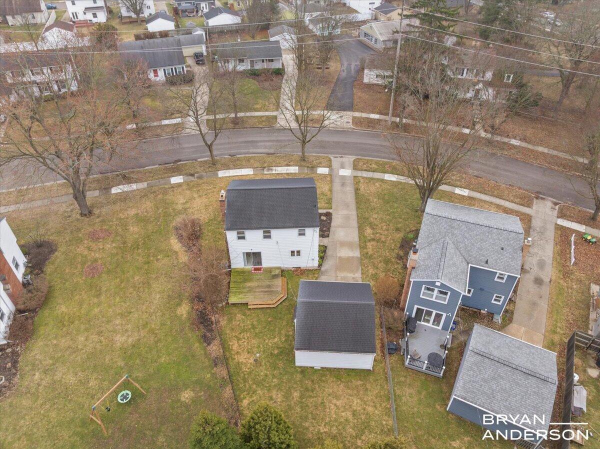 1829 Lonsdale Drive NE