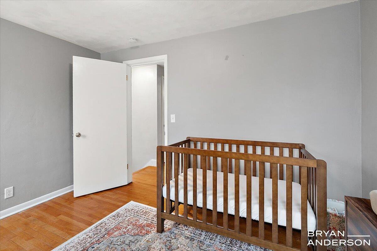 1829 Lonsdale Drive NE