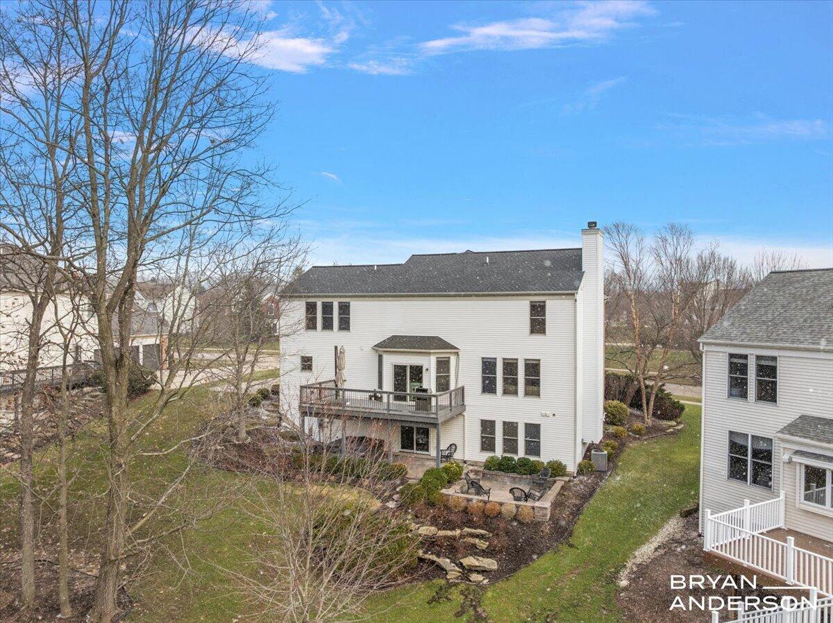 4535 Canterwood Drive NE