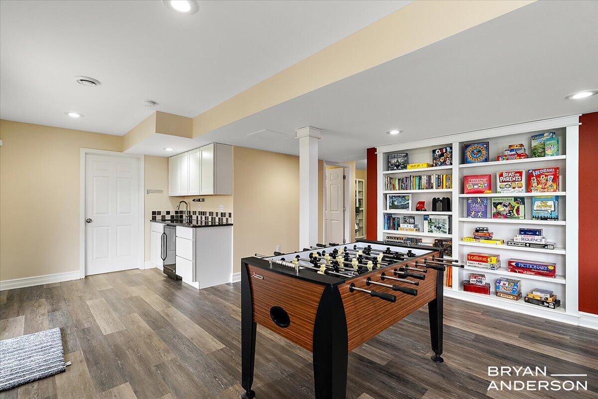 4535 Canterwood Drive NE