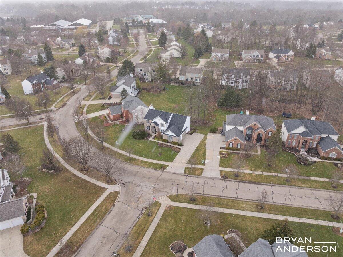 4535 Canterwood Drive NE