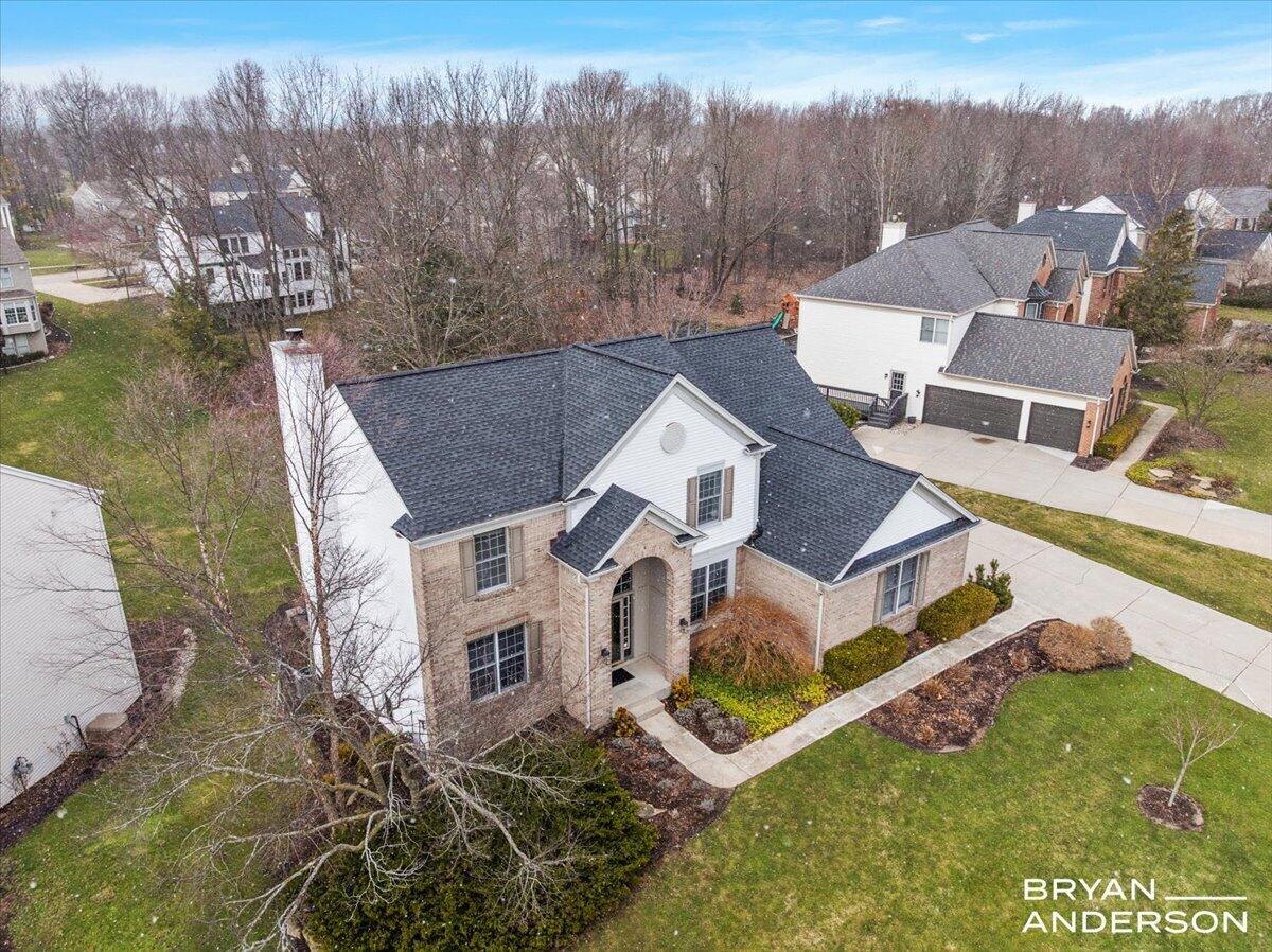 4535 Canterwood Drive NE