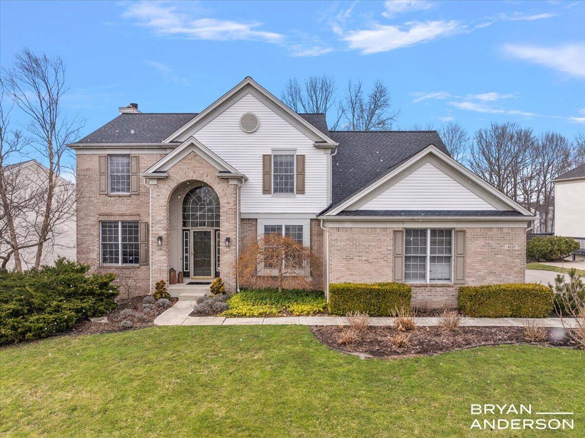 4535 Canterwood Drive NE