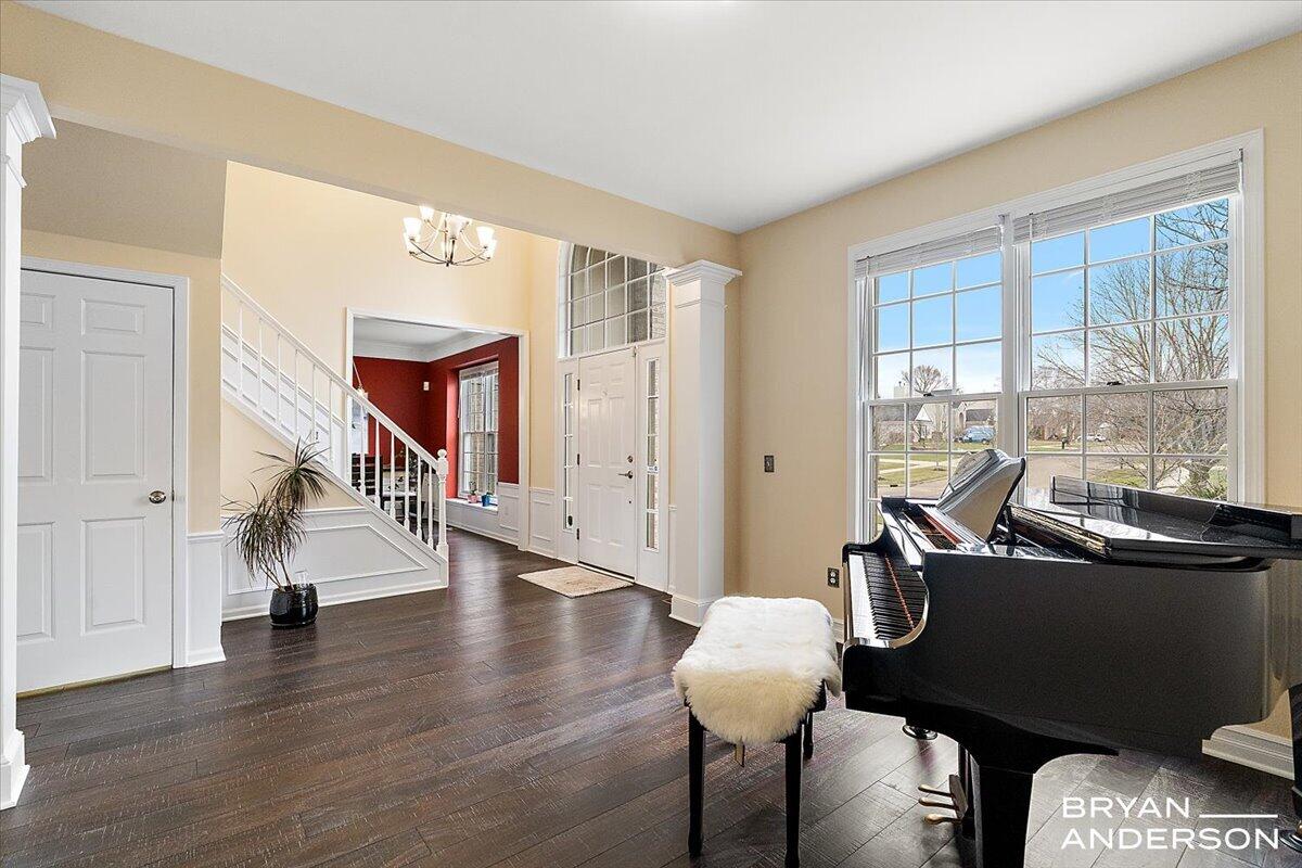 4535 Canterwood Drive NE