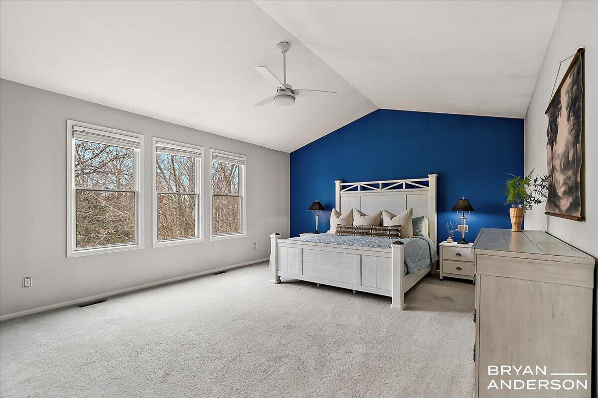 4535 Canterwood Drive NE