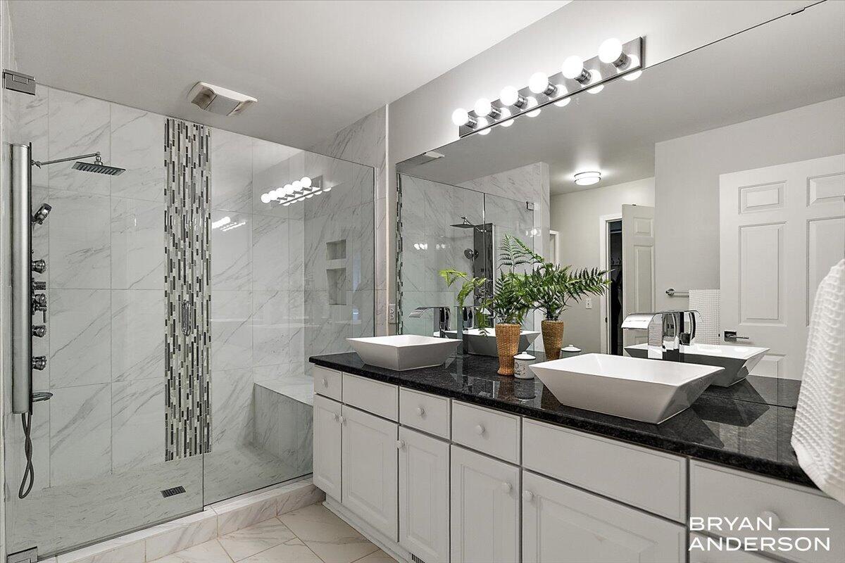 4535 Canterwood Drive NE